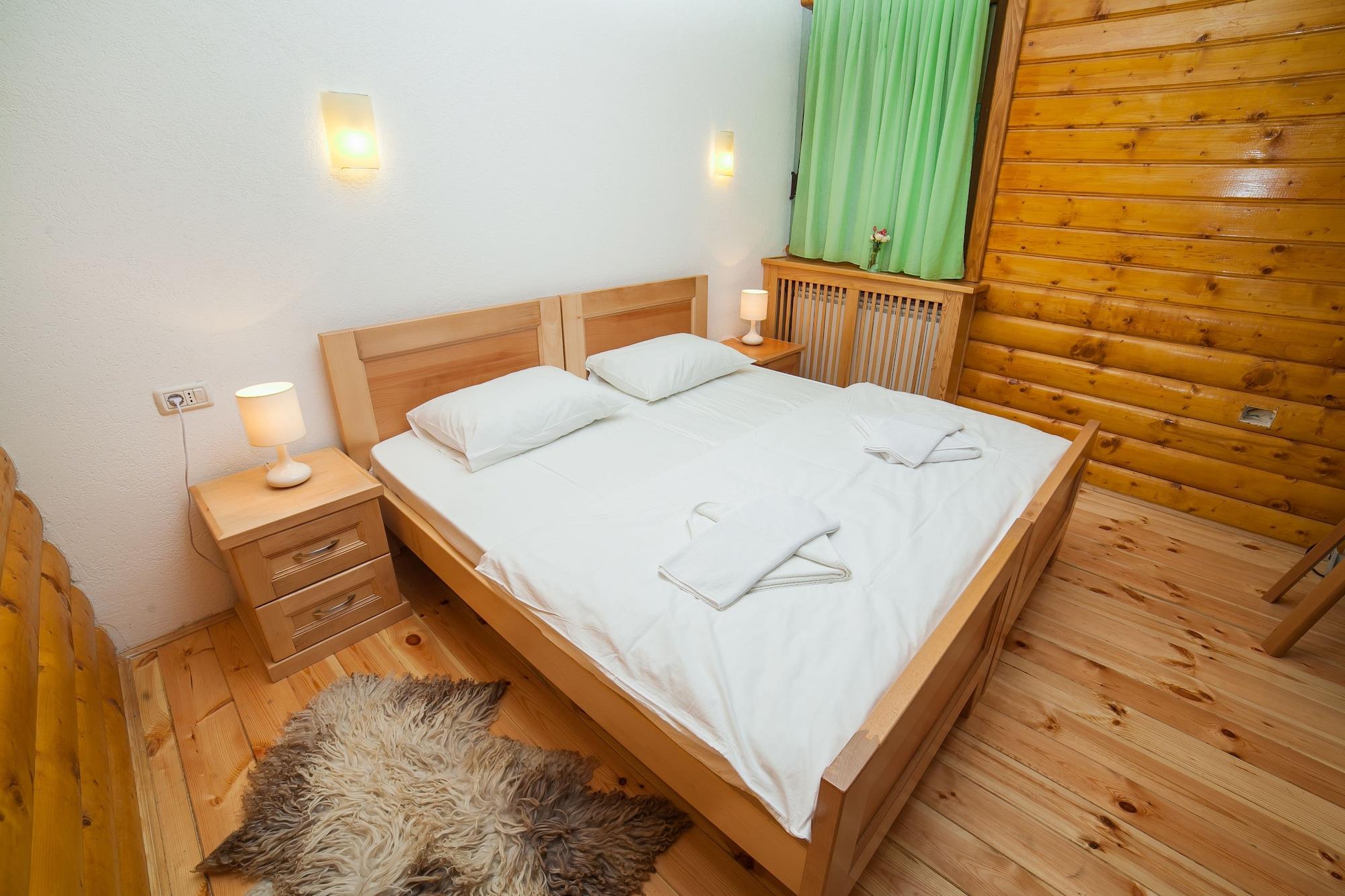 & Gacka Hotel 4*