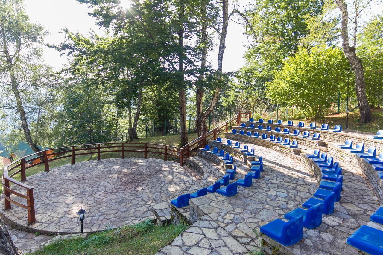 & Gacka Mojkovac